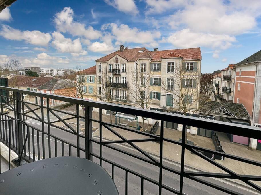 Le Delta Bailly - Appartement Pour 4 Personnes Disneyland Paris Екстериор снимка